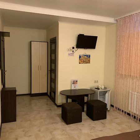 Breeze Hotel Odessa Exterior foto